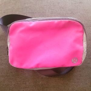 Lululemon Everywhere Belt Bag 1L